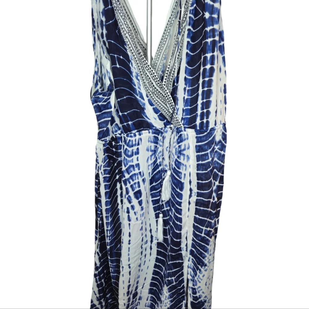 Venus Maxi Cover Up Dress Size 2X V-Neck, Semi Sheer Coverage, Slit at Front - Picture 6 of 7